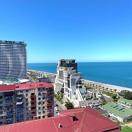 Lela'S Apartment Batumi Exterior photo