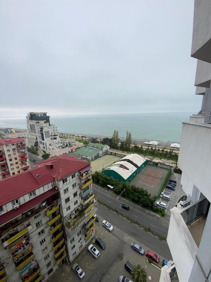 Lela'S Apartment Batumi Exterior photo